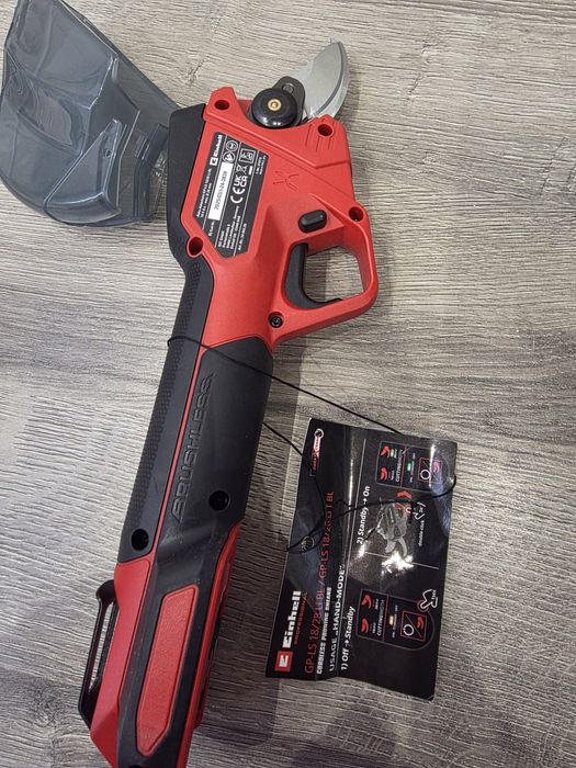 Foarfeca profesionala cu acumulator Einhell GP-LS 18/28 Li BL