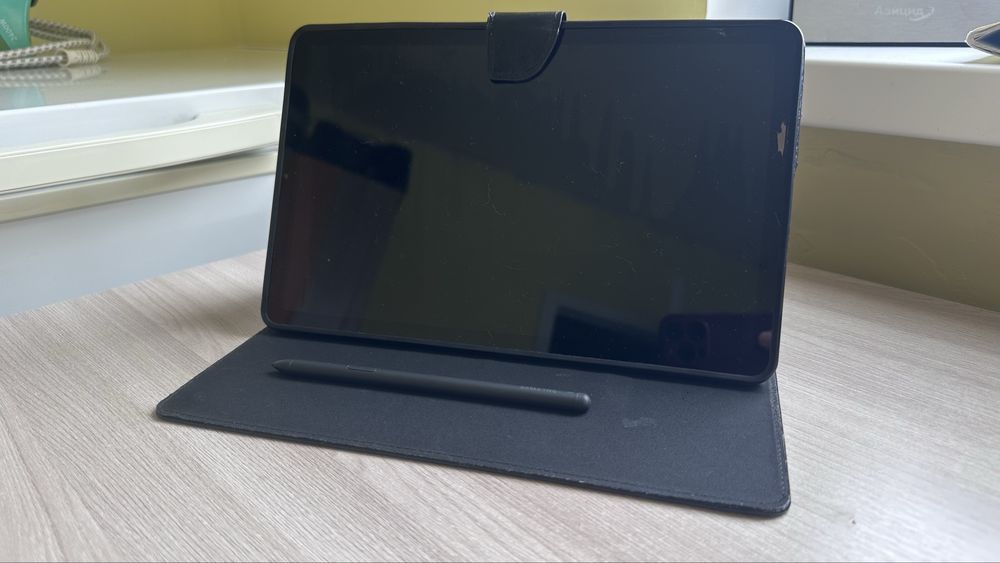 Планшет Samsung полном в комплекте