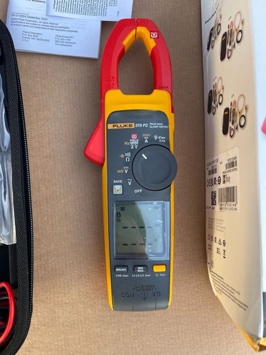 Fluke 378 FC cleste ampermetric -nou , lichidare stoc