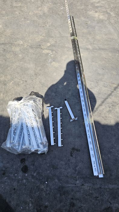 Вешалки для одежды