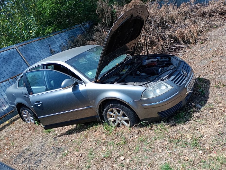 Vând piese second-hand