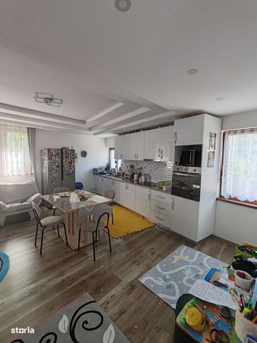 Casa 240 mp, mobilata si gata de locuit, zona Baia Sprie - Central