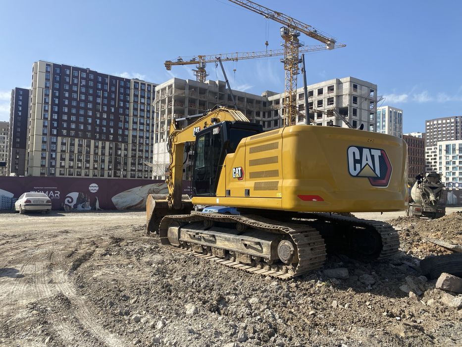 Услуга аренда гусеничного экскаватора