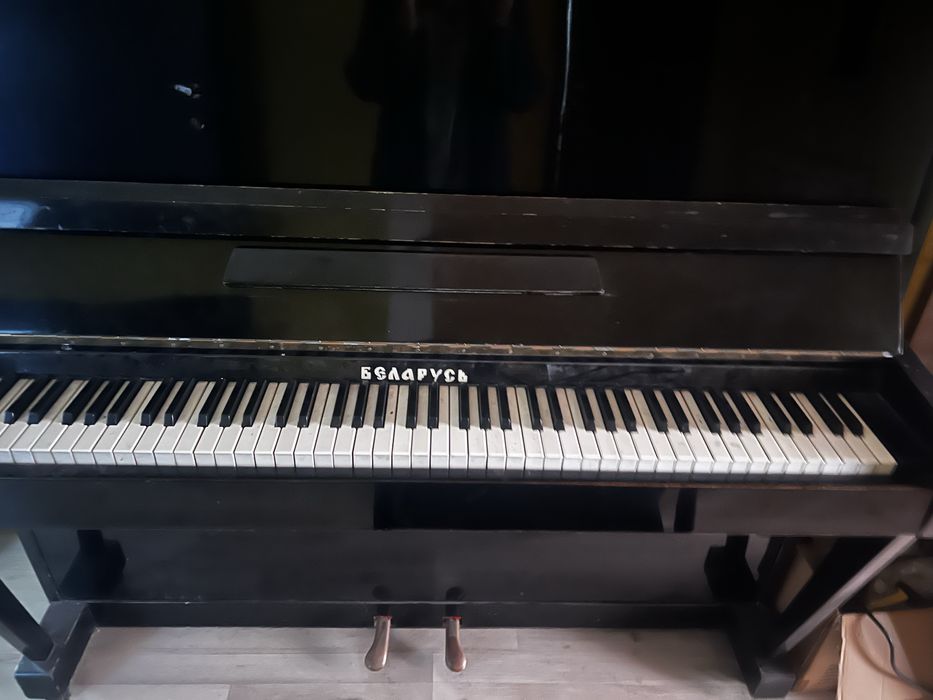 Продам срочно пианино Беларусь