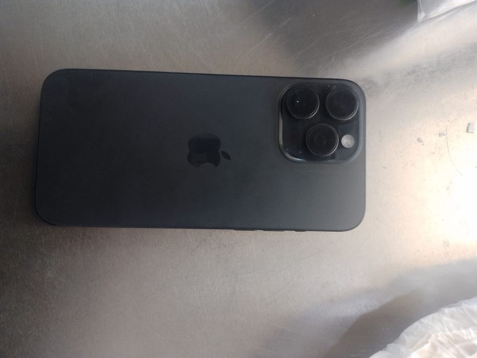 Iphone15pro max сатылады срочна