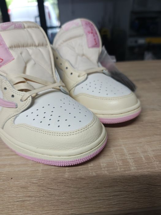 Travis Scott x Air Jordan 1 Low OG SP „Shy Pink”,