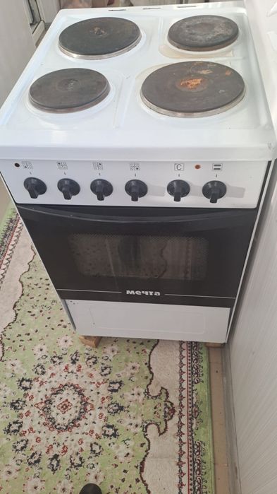 Продам электро плиту