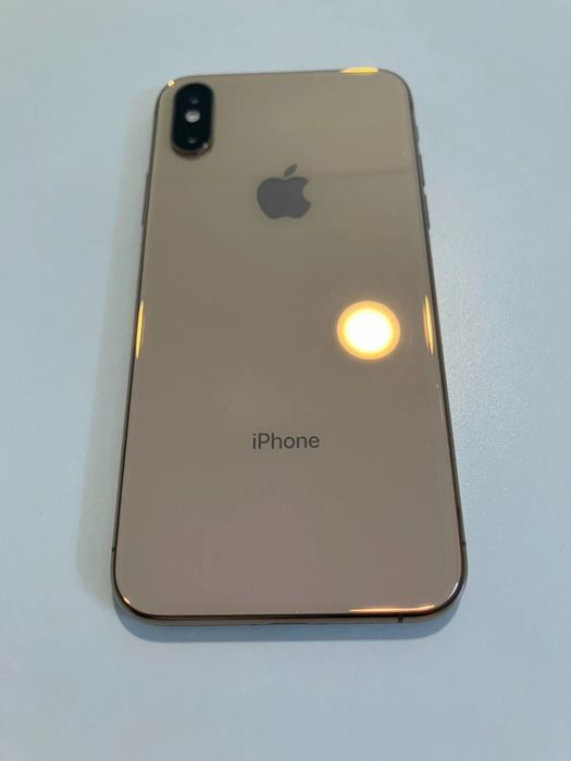 iPhone XS золотистый