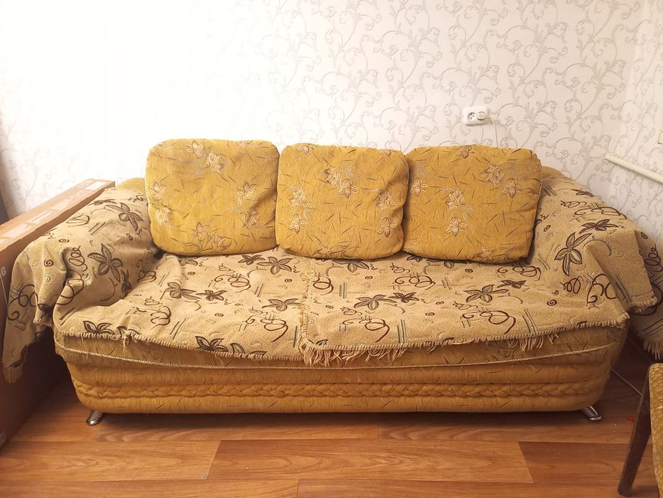 СРОЧНО Продается качественный диван