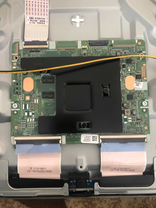 Tv samsung UE40JU6500W cu display spart