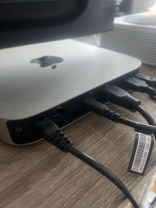 Mac mini M2 8-core