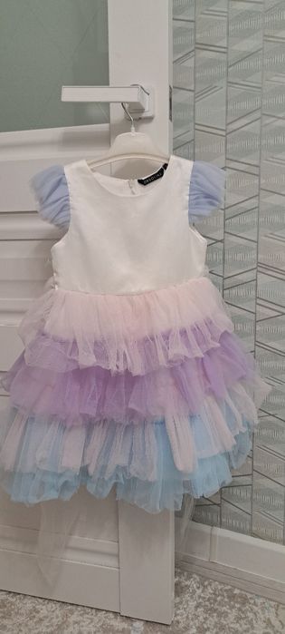 Платье 98 роста 3500тг