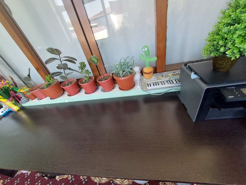 Срочно продаётся стол