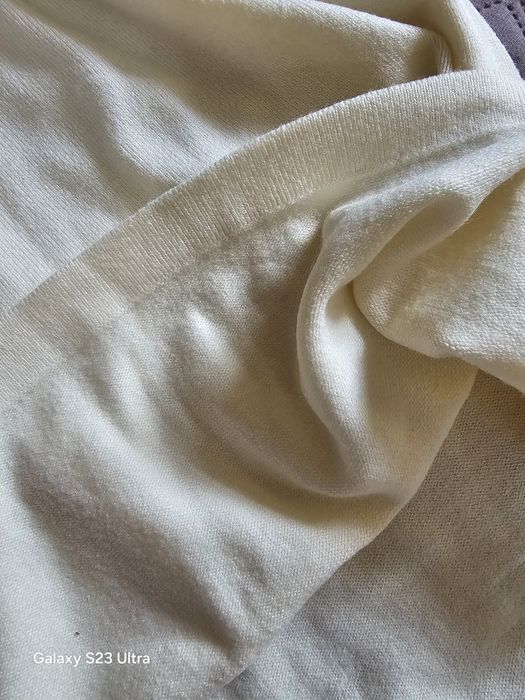 Платье с открытыми плечами