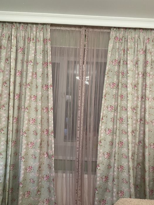 Продам комплект тюлей и штор