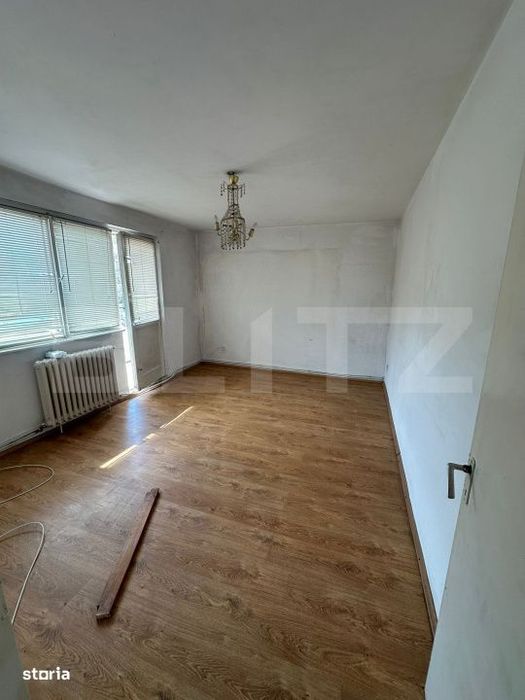 Apartament 3 camere, decomandat, 62 mp, etaj 3, balcon,  Manastur