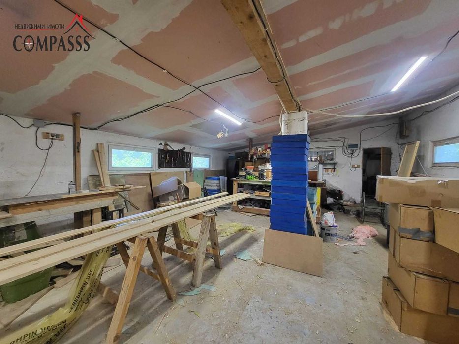 с. Кардам, обл. Добрич, Къща и работилница  – 70000евро!