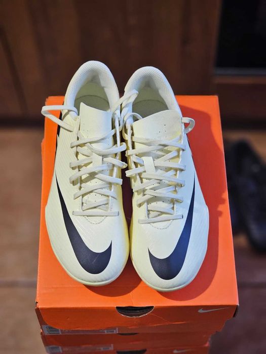 Ghete fotbal copii - Nike Mercurial Vapor 15 MG JR - iarba 38.5
