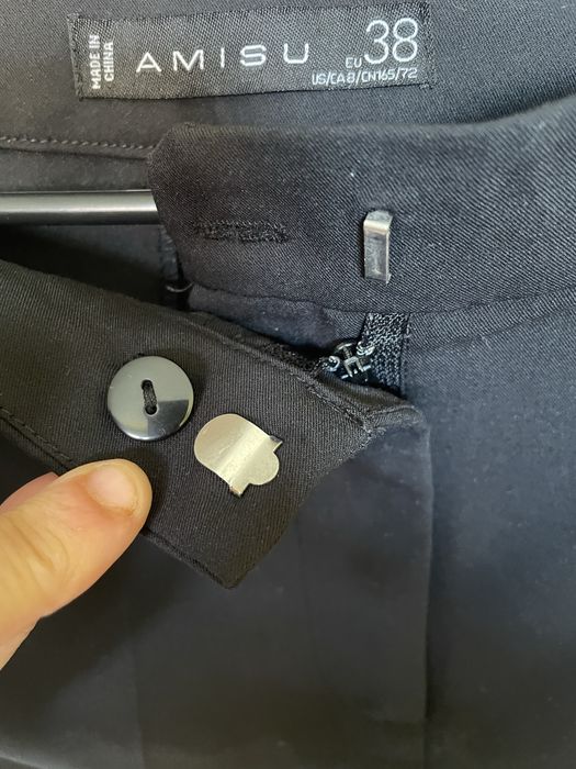 Pantaloni dama cu buzunare