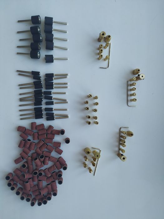 Стопорное уплотнительное кольцо, шпилька, заклёпка.