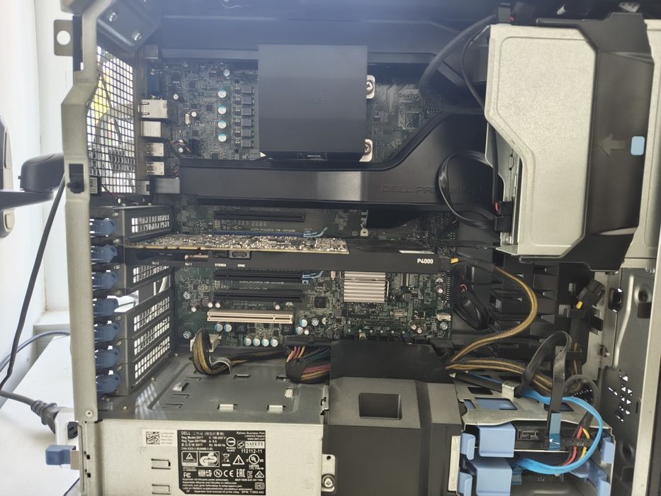 Workstation Dell Precision Tower 5810
