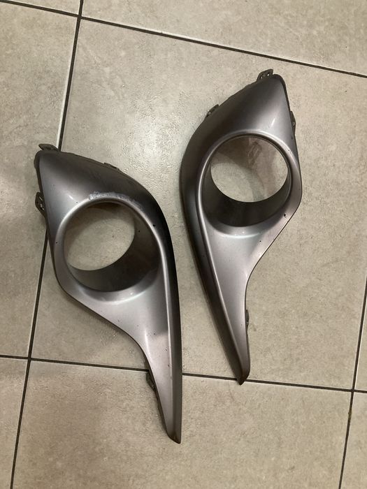 Тойота Хайлендер осчки в передний бампер