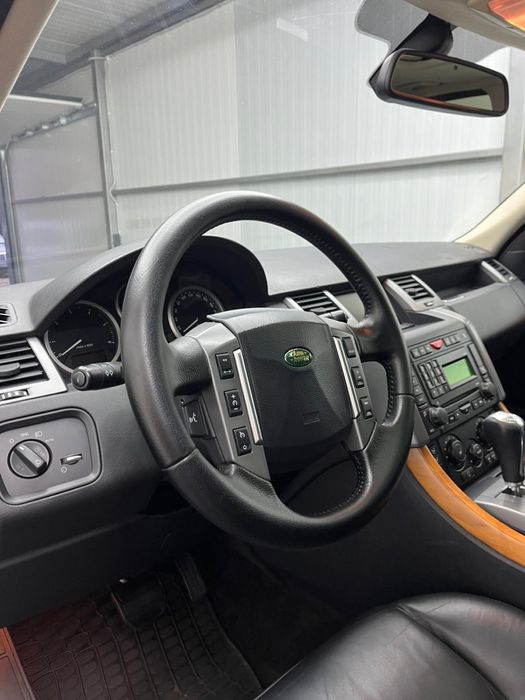 RANGE ROVER SPORT 3.6 V8 150.000 KM achizitionata de noua