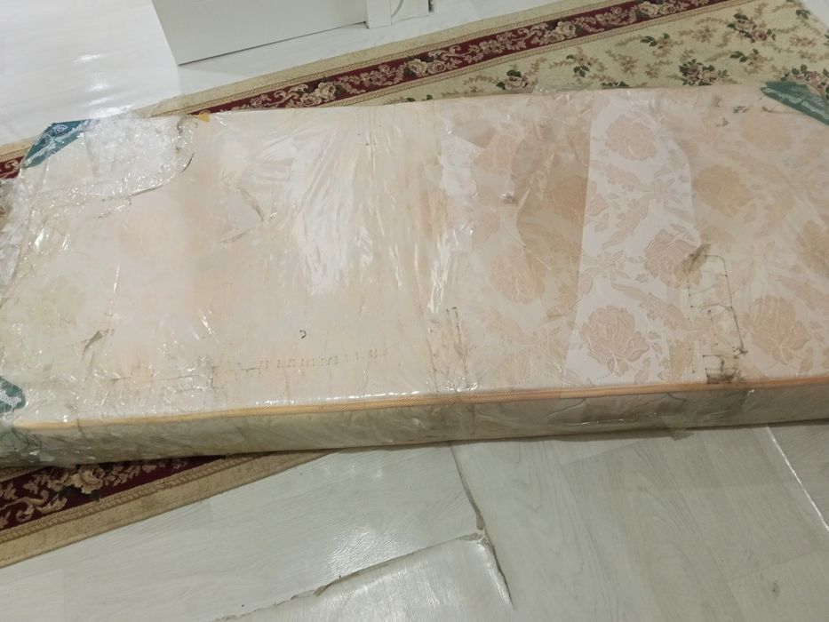 Продаётся Матрас