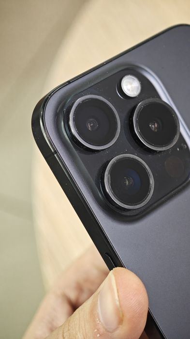 iPhone 15 Pro 256Gb | 80% | Apple Room