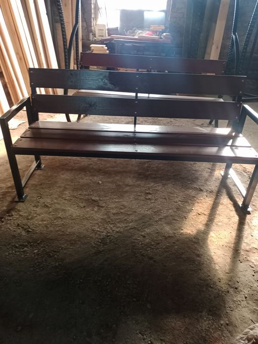 Лавочка в стиле лофт.