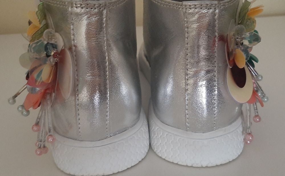 Sneakersi  black Dioniso  marimea 37 stare foarte buna
