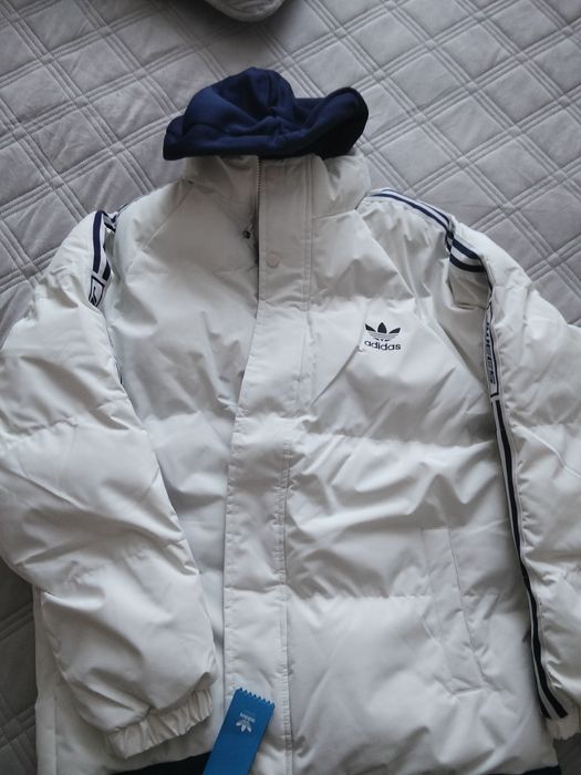Продам куртку Адидас