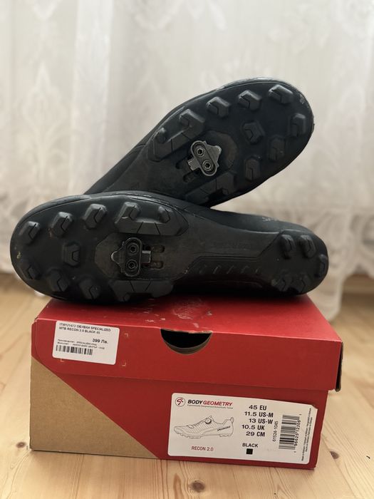 MTB шпайкове Specialized и shimano 41;42 и 45 номер