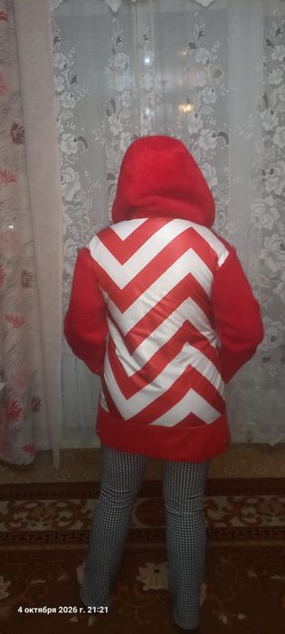 Продам шикарную куртку.