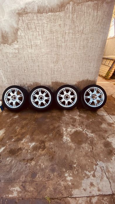 Титан R18 245/40