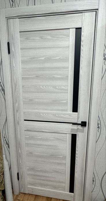 Продам межкомнатную дверь