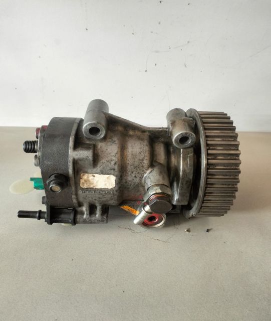 Pompa inalta Renault 1.5 dci, cod 8200057225 8200057225 Dacia Logan p
