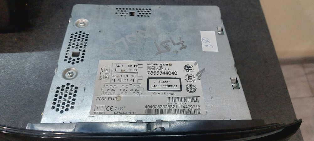 Радио 2 броя СД с рамка панел за фиат  добло