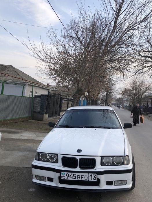 Бмв е36 седан 1.8