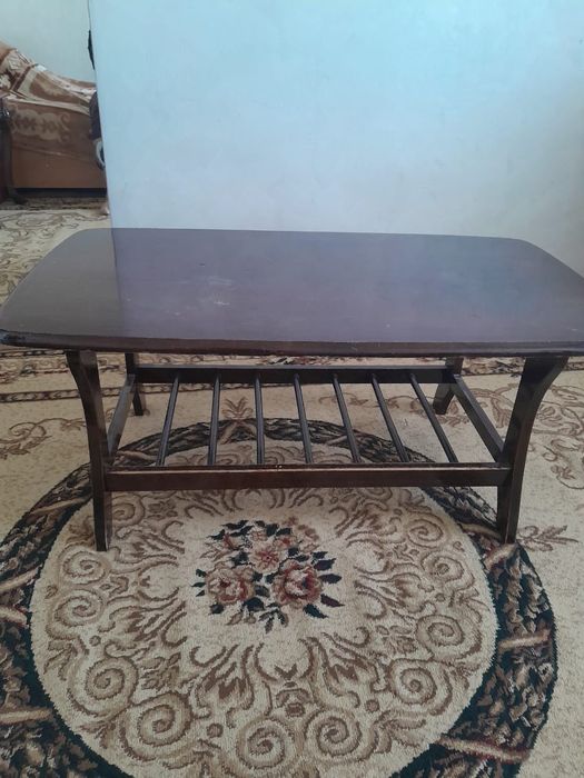 Журнальный столик