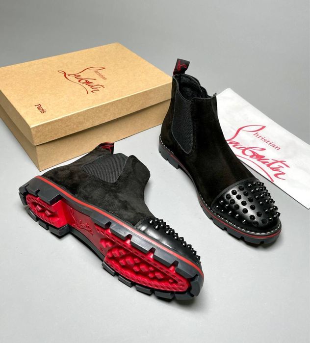 Женские кроссовки