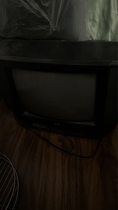 Продается телевизор, магнитофон