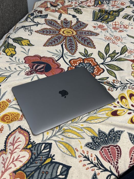 MacBook Air M1 8/256