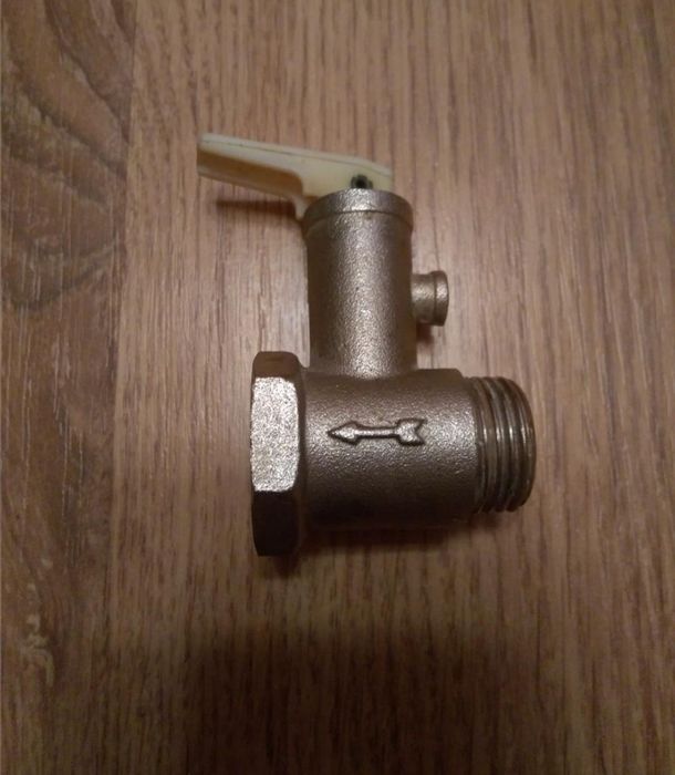 Diferite piese pentru boiler Ariston Velis 50 L