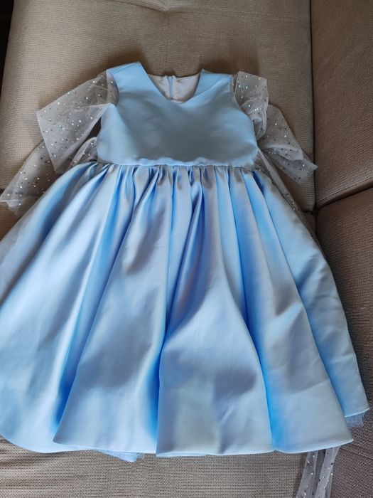 Обемна рокля за принцеса за 7-8 години