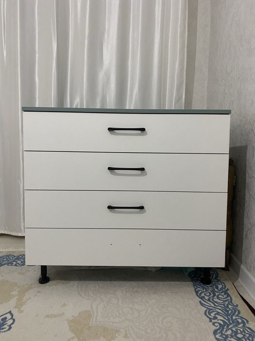 Продается комод , почти новая