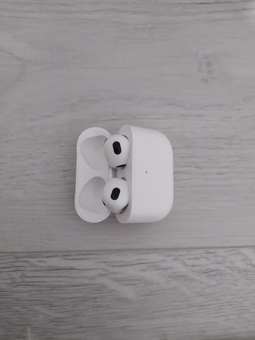 AirPods (бұзылып қалған)