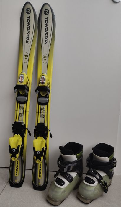 Skiuri 90 cm și clăpari 23,4 mm