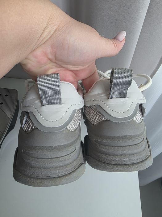 Adidasi Steve Madden,marimea 33