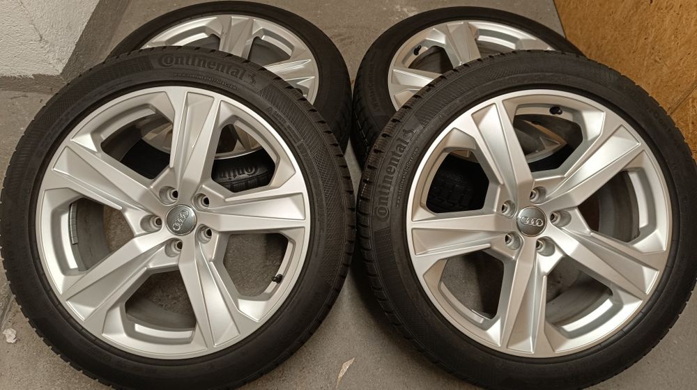 Оригинални джанти с нови зимни гуми 19 цола за Audi A7 S7 дот 2023г